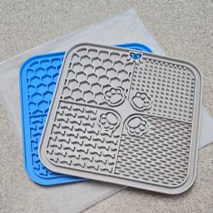 Silicone Pet Lick Mats - Set Of 2